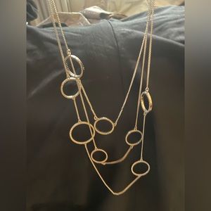 Gorgeous 3 layer silver hoop necklace